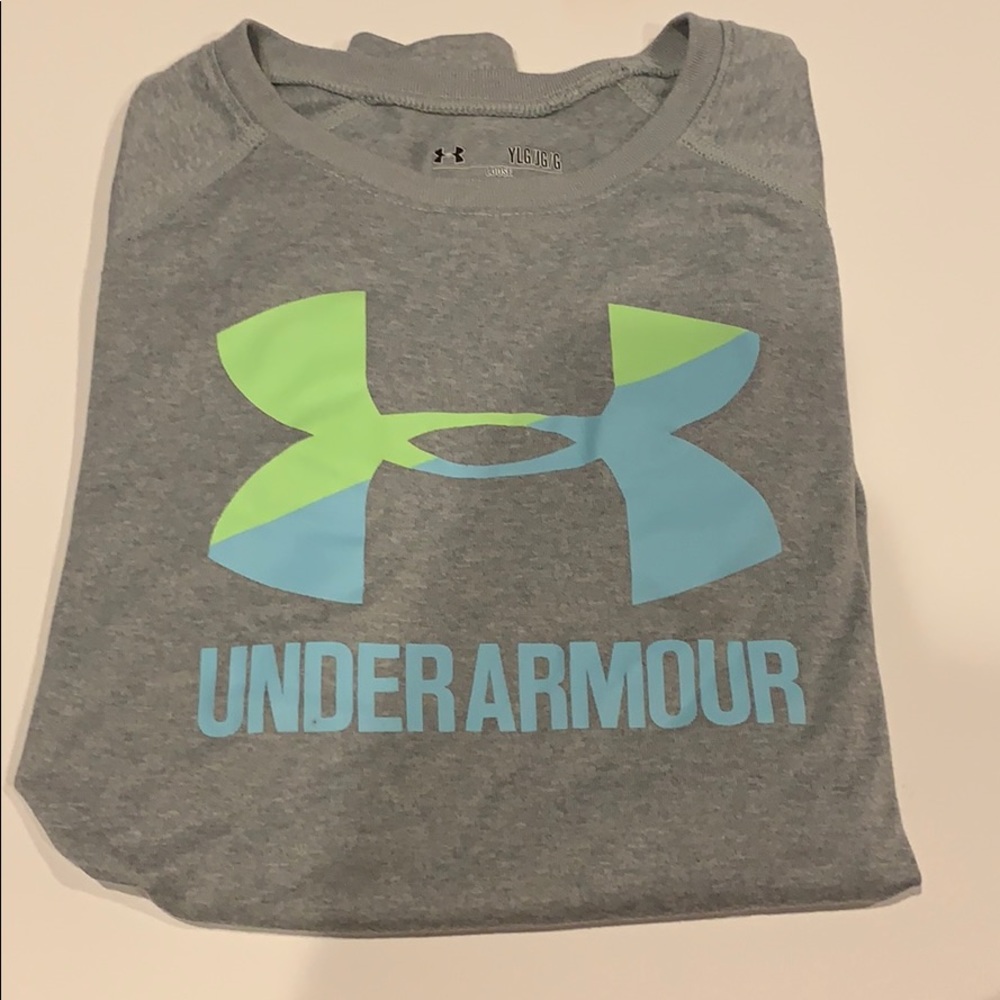 Youth under armor T-shirt